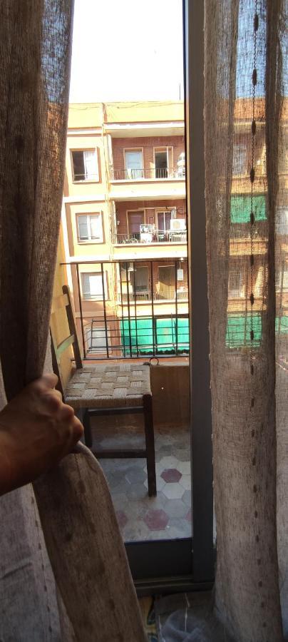 Habitacion Con Balcon Privado. Daire Valensiya Dış mekan fotoğraf